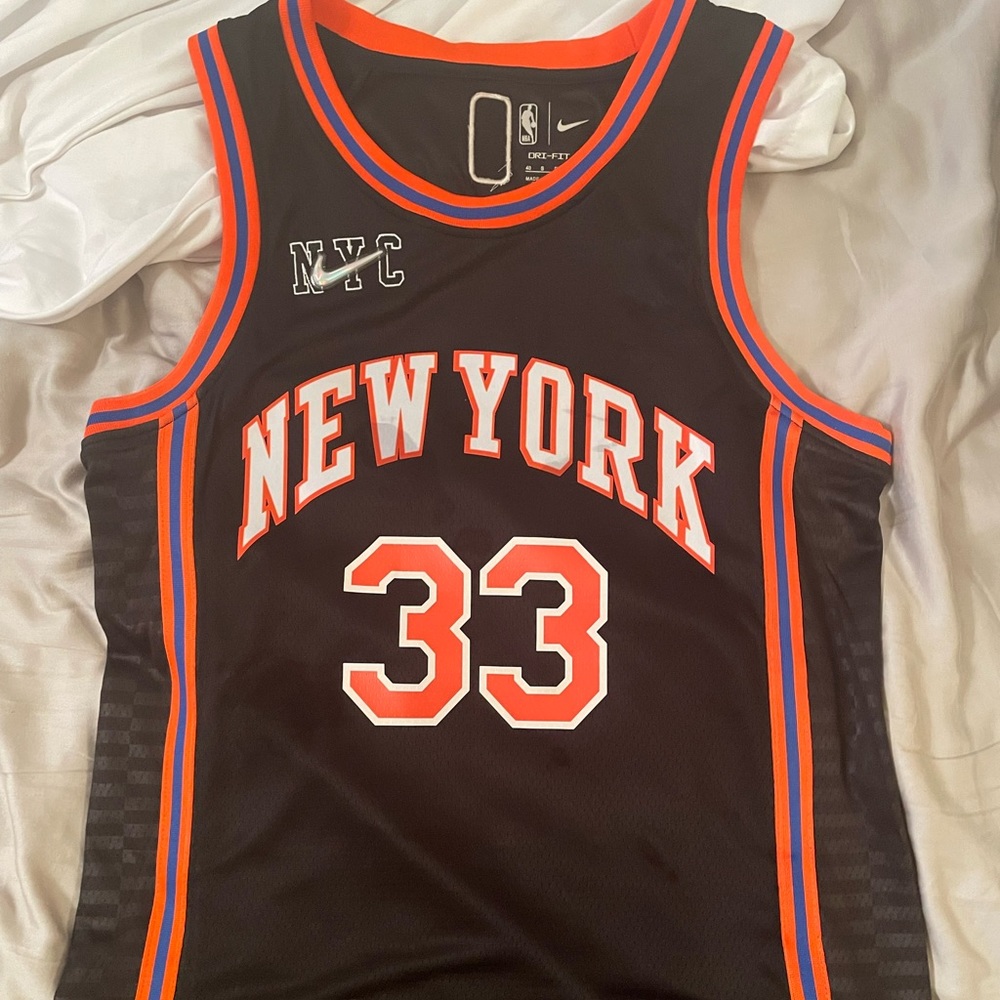 Nike Men's 2021-22 City Edition New York Knicks Patrick Ewing Jersey(worn once)
